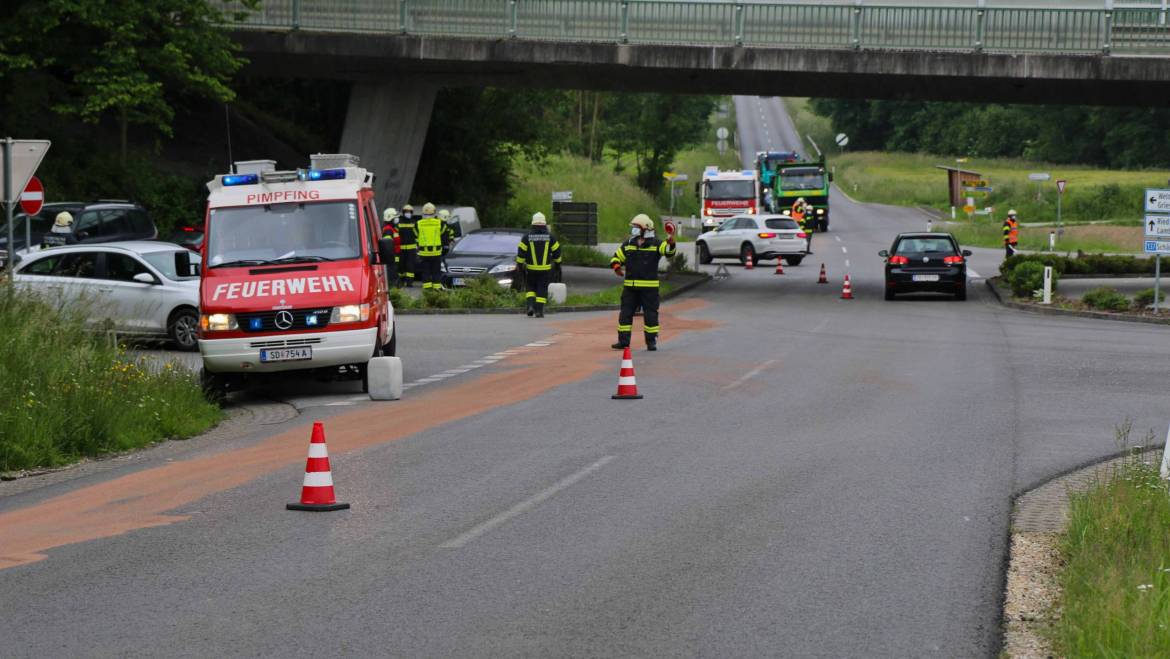 Verkehrsunfall im Kreuzungsbereich Laab