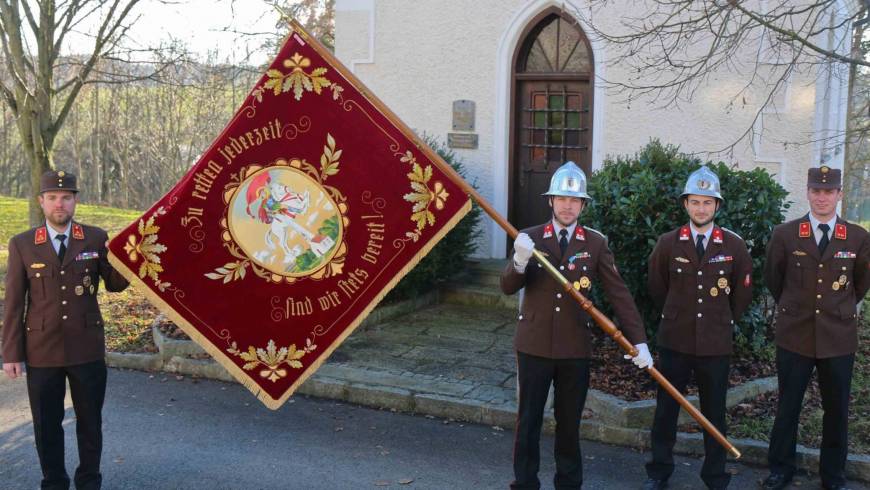 Feuerwehrfahne restauriert