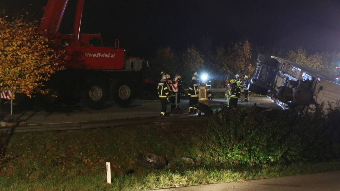 LKW Unfall auf der B137