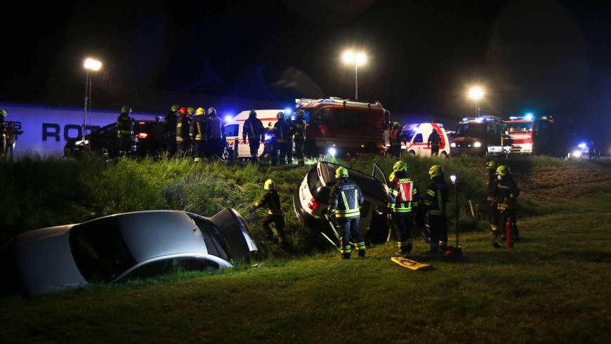 Schwerer Verkehrsunfall mit 7 Verletzten