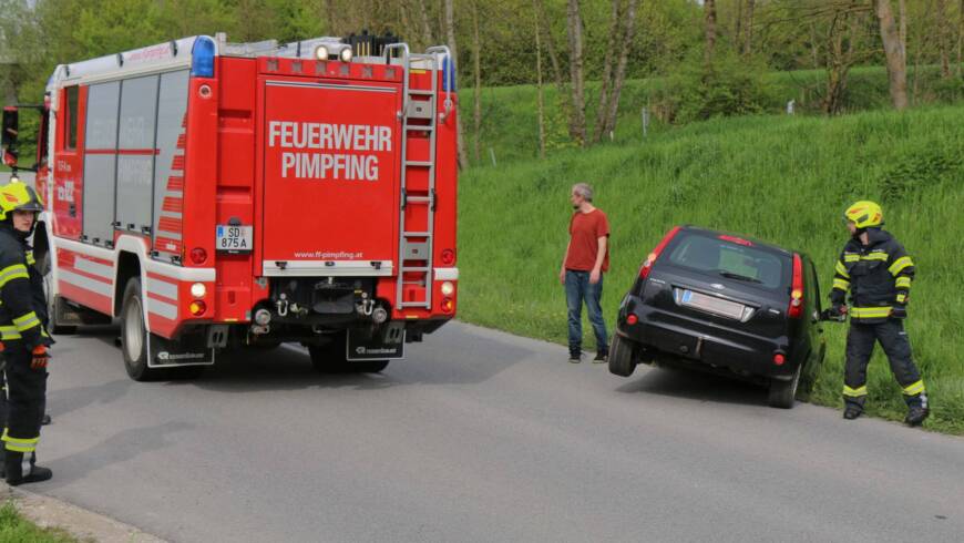 Fahrzeugbergung mit Seilwinde