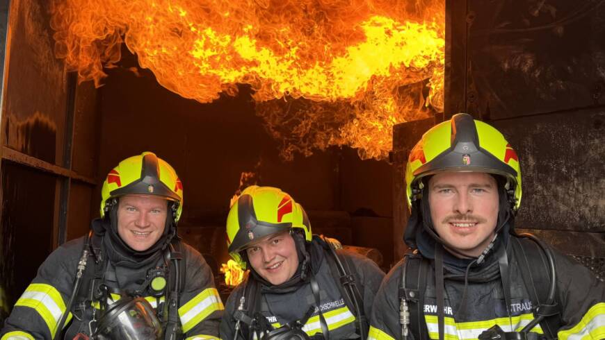 Heißausbildung im Brandsimulator